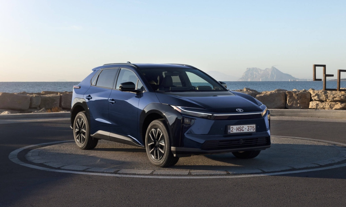 Toyota bZ4X inruildeals - €2.000 voordeel