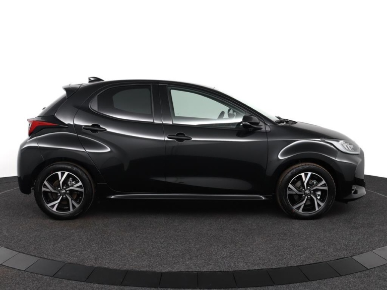 Toyota Yaris - 1.5 Hybrid 115 First Edition 11