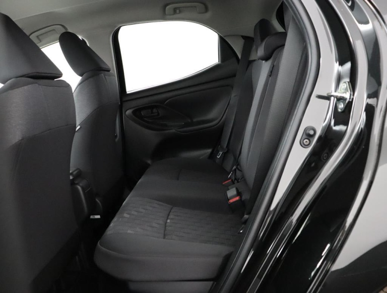 Toyota Yaris - 1.5 Hybrid 115 First Edition 16