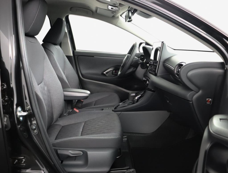 Toyota Yaris - 1.5 Hybrid 115 First Edition 19