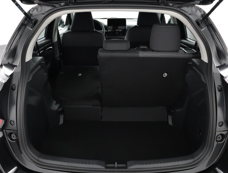 Toyota Yaris - 1.5 Hybrid 115 First Edition 22