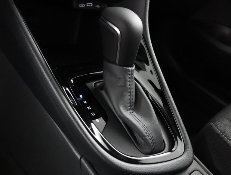 Toyota Yaris - 1.5 Hybrid 115 First Edition 24