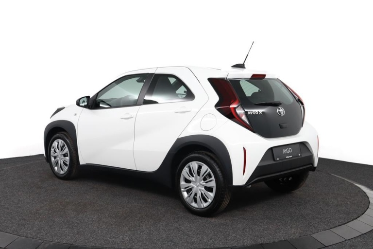 Toyota Aygo X - 1.0 VVT-i MT Play 11