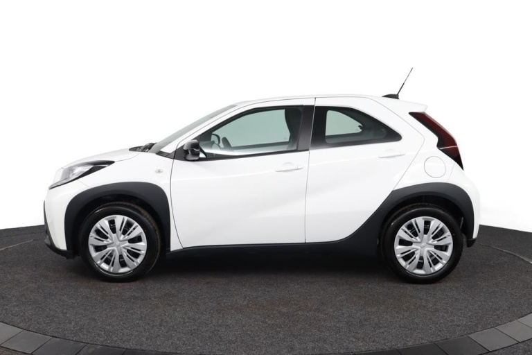 Toyota Aygo X - 1.0 VVT-i MT Play 3