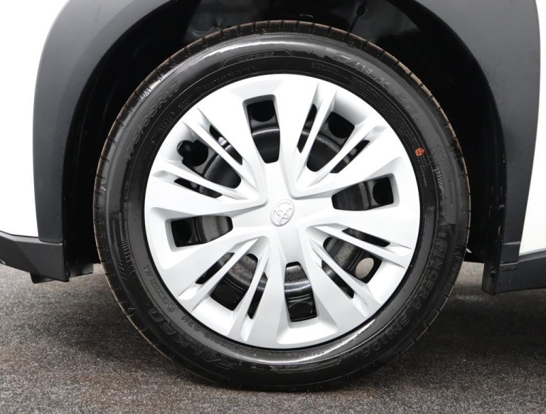 Toyota Aygo X - 1.0 VVT-i MT Play 34