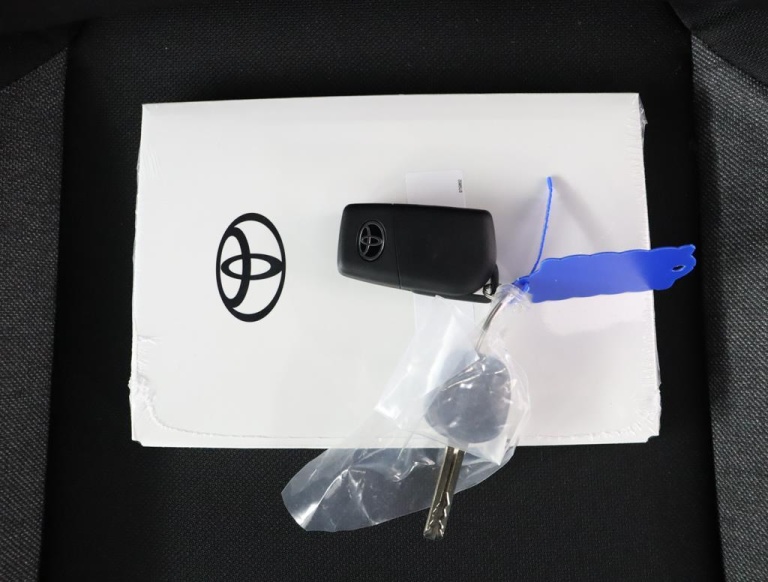 Toyota Aygo X - 1.0 VVT-i MT Play 9