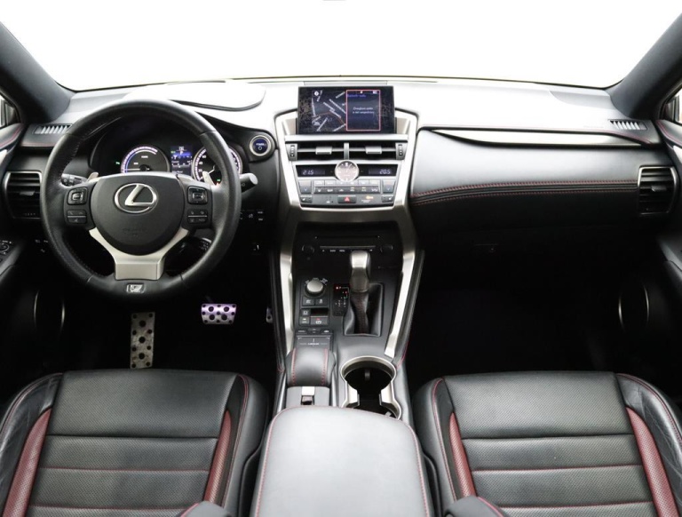 Lexus NX - 300h AWD F Sport Line 4