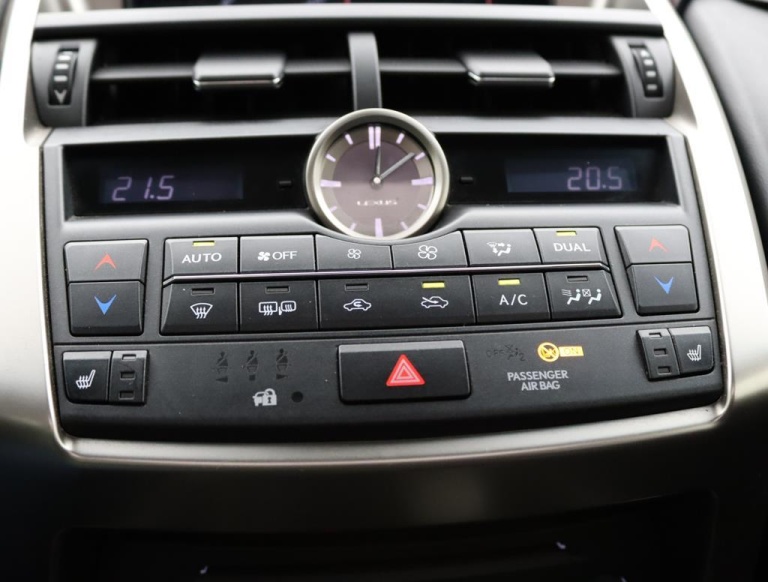 Lexus NX - 300h AWD F Sport Line 7