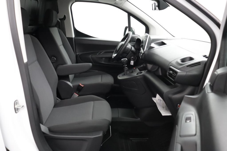 Toyota PROACE CITY - 1.5 D-4D Live 21