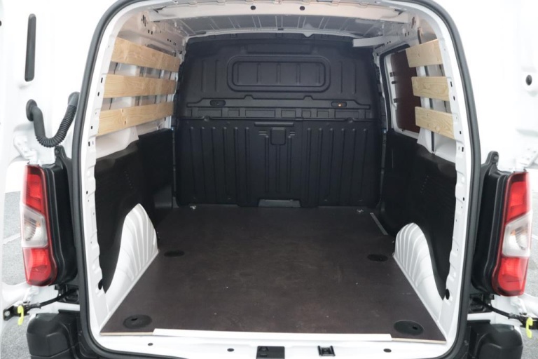 Toyota PROACE CITY - 1.5 D-4D Live 22