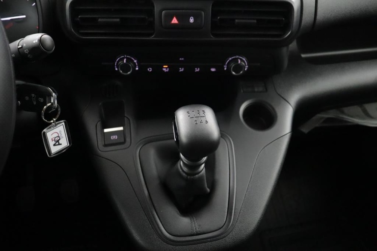 Toyota PROACE CITY - 1.5 D-4D Live 23