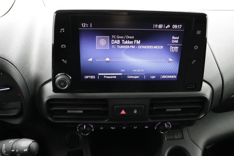 Toyota PROACE CITY - 1.5 D-4D Live 8