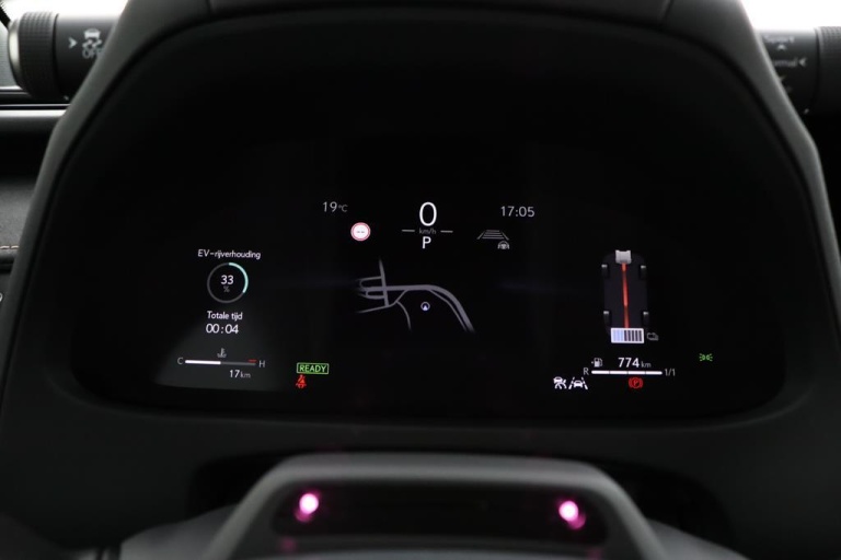 Lexus UX - 300h Luxury Line 6