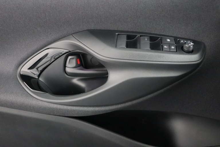 Toyota Yaris Cross - 1.5 Hybrid 130 Launch Edition 27