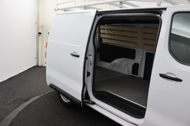 Toyota PROACE Long Worker - 2.0 D-4D Live 10