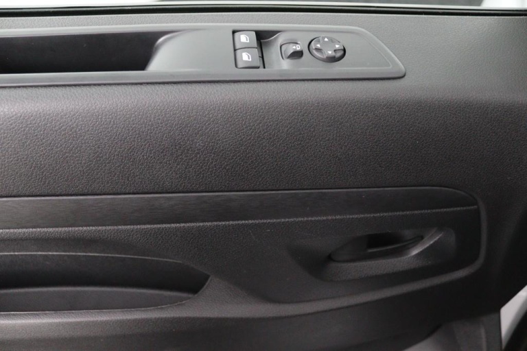 Toyota PROACE Long Worker - 2.0 D-4D Live 26