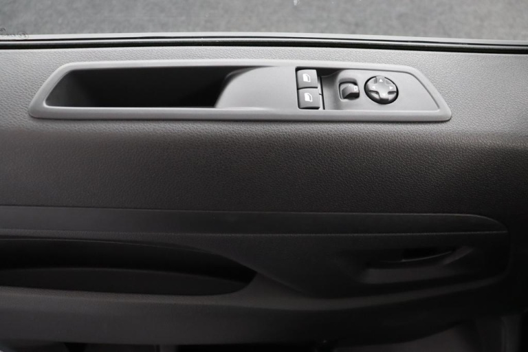 Toyota PROACE Electric Worker - Challenger Extra Range L1 75 kWh 18