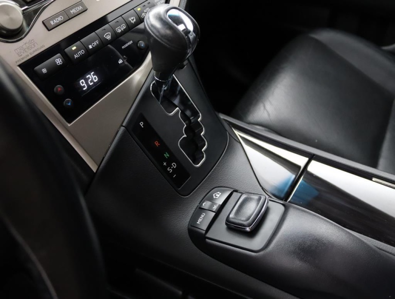Lexus RX - 450h 4WD Tech Edition 26