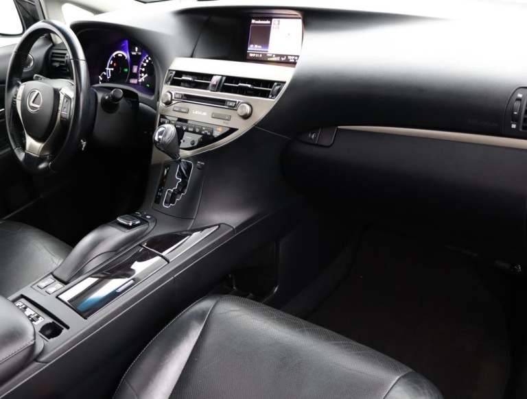 Lexus RX - 450h 4WD Tech Edition 61