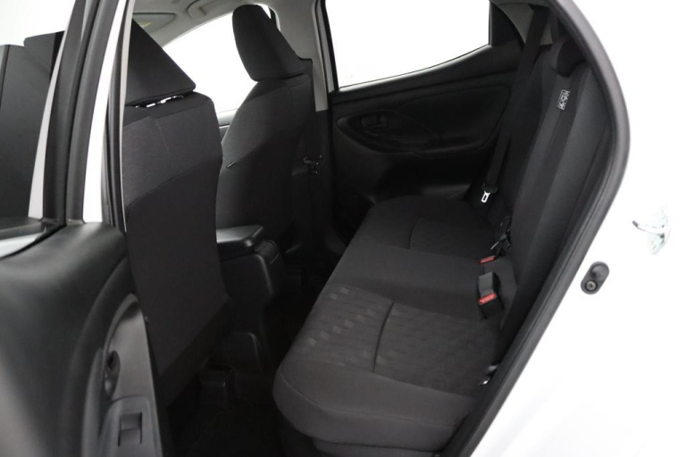 Toyota Yaris - 1.5 Hybrid 115 First Edition 18