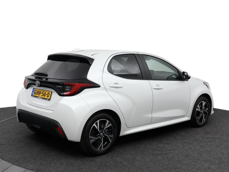 Toyota Yaris - 1.5 Hybrid 115 First Edition 2