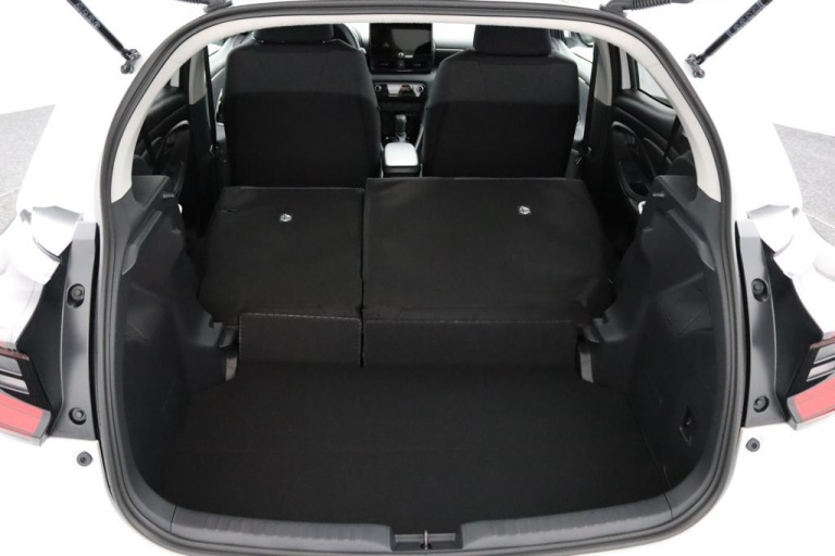 Toyota Yaris - 1.5 Hybrid 115 First Edition 25