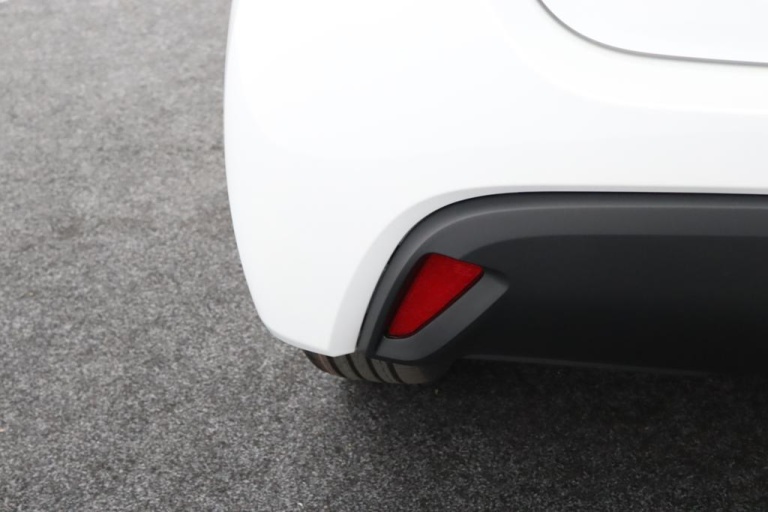 Toyota Yaris - 1.5 Hybrid 115 First Edition 37