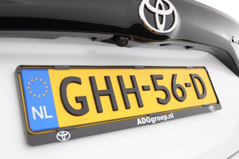 Toyota Yaris - 1.5 Hybrid 115 First Edition 38