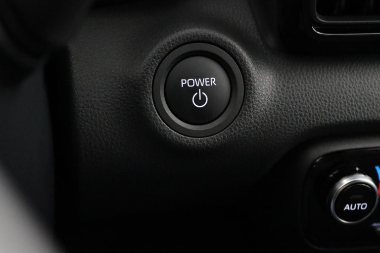 Toyota Yaris - 1.5 Hybrid 115 First Edition 39