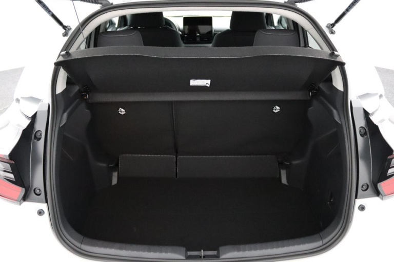 Toyota Yaris - 1.5 Hybrid 115 First Edition 42
