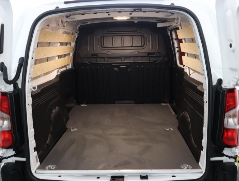 Toyota PROACE CITY Electric - First Edition Long 50 kWh 39