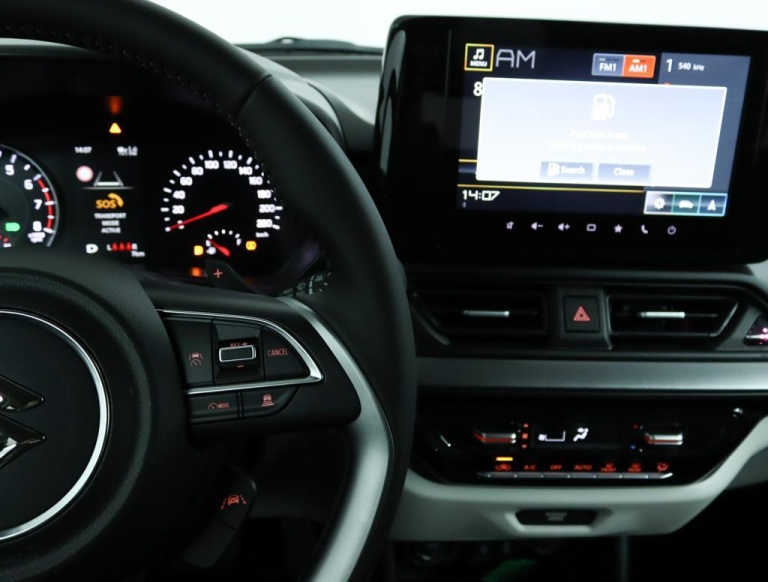 Suzuki Swift - 1.2 Style Smart Hybrid 21