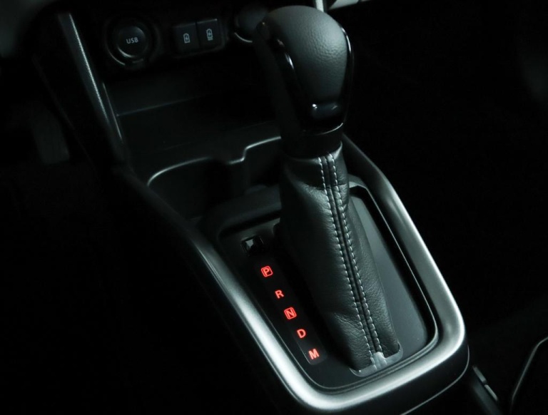 Suzuki Swift - 1.2 Style Smart Hybrid 26
