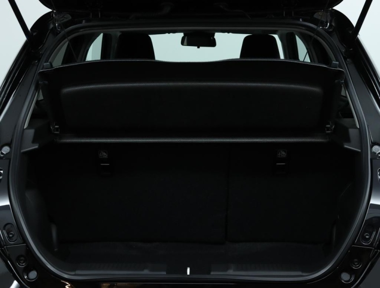 Suzuki Swift - 1.2 Style Smart Hybrid 49