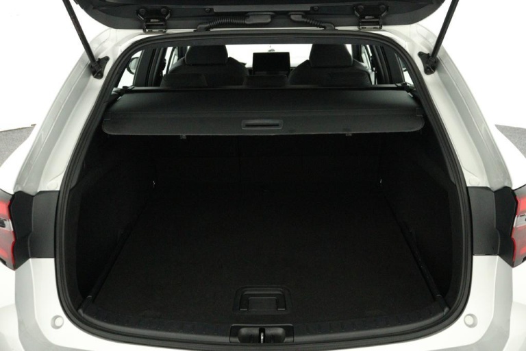 Toyota Corolla Touring Sports - Hybrid 140 Active 40