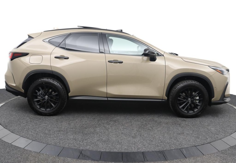 Lexus NX - 450h+ AWD Overtrail Line 51