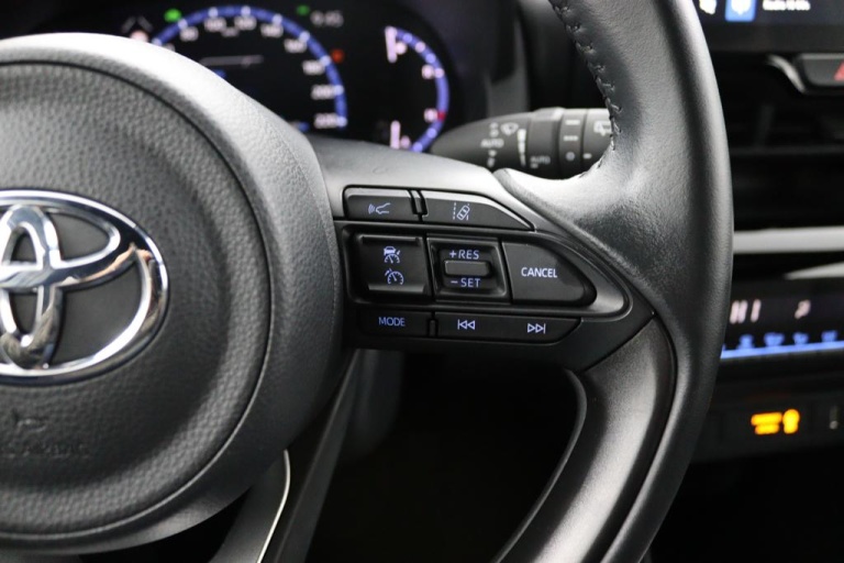 Toyota Yaris Cross - 1.5 Hybrid Dynamic 21