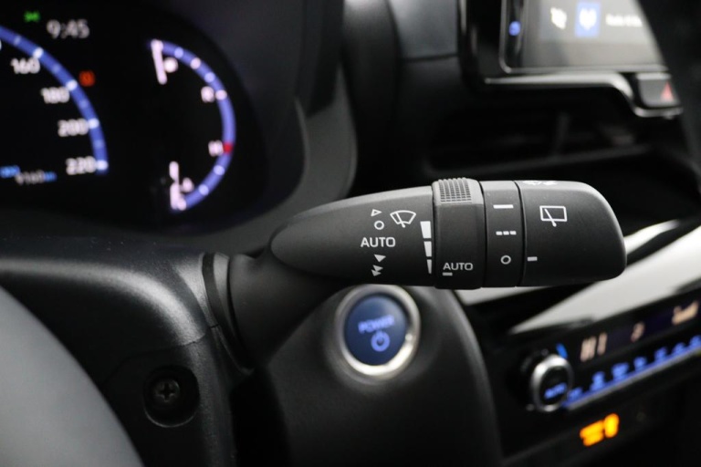 Toyota Yaris Cross - 1.5 Hybrid Dynamic 25