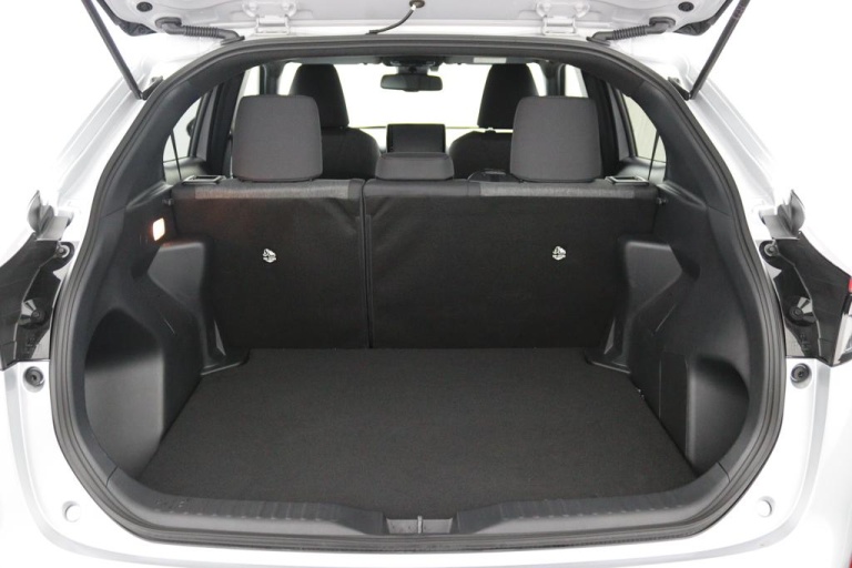 Toyota Yaris Cross - 1.5 Hybrid Dynamic 28
