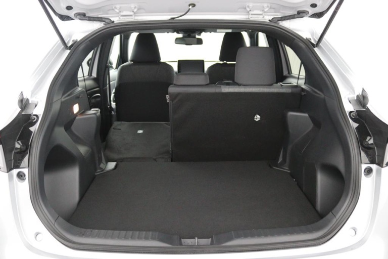 Toyota Yaris Cross - 1.5 Hybrid Dynamic 29