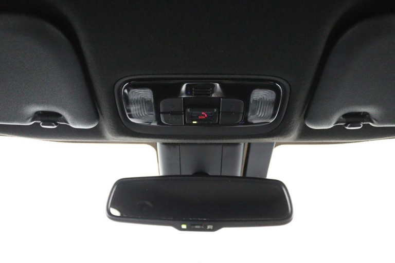 Toyota Yaris Cross - 1.5 Hybrid Dynamic 33