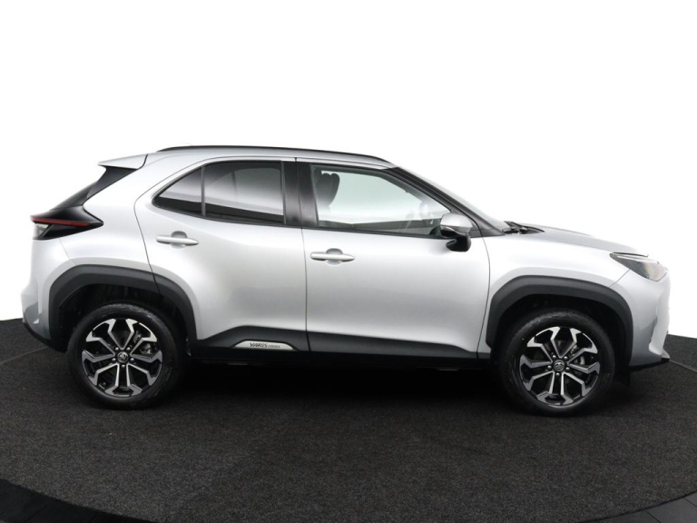 Toyota Yaris Cross - 1.5 Hybrid Dynamic 6