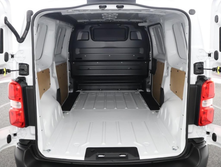 Toyota PROACE Worker - 2.0 D-4D L1 Challenger 35