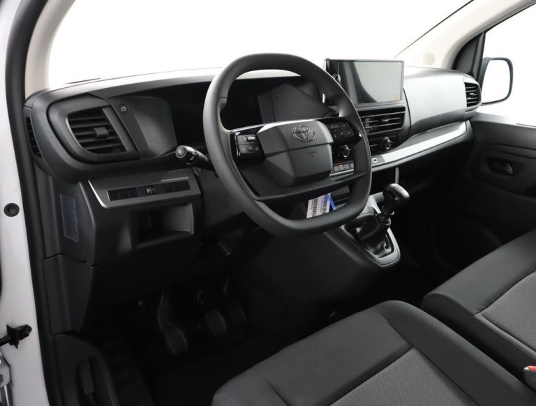 Toyota PROACE Worker - 2.0 D-4D L1 Challenger 4