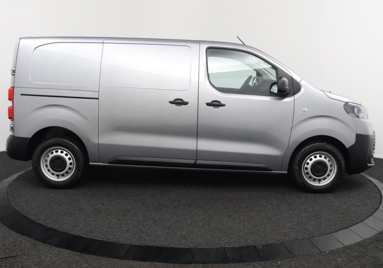 Toyota PROACE Worker - 2.0 D-4D L1 Challenger 13