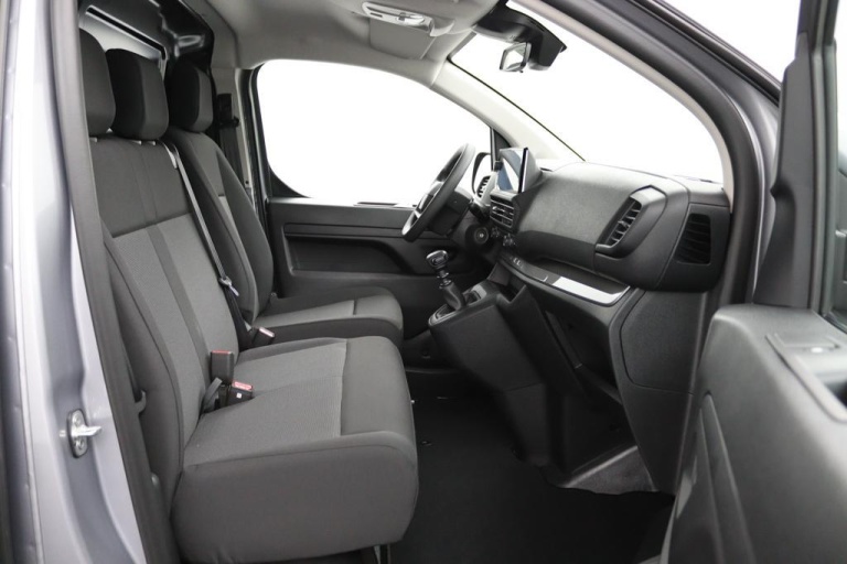 Toyota PROACE Worker - 2.0 D-4D L1 Challenger 19