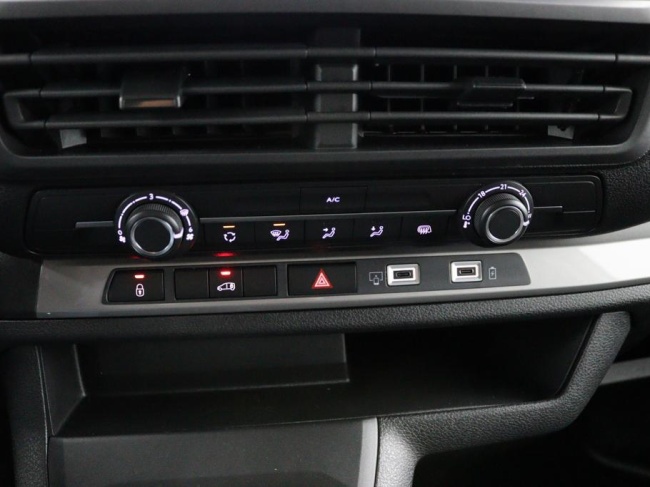 Toyota PROACE Worker - 2.0 D-4D L1 Challenger