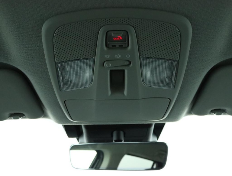 Suzuki S-Cross - 1.5 Hybrid Style 32