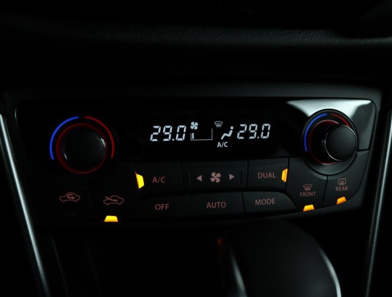 Suzuki S-Cross - 1.5 Hybrid Style 7