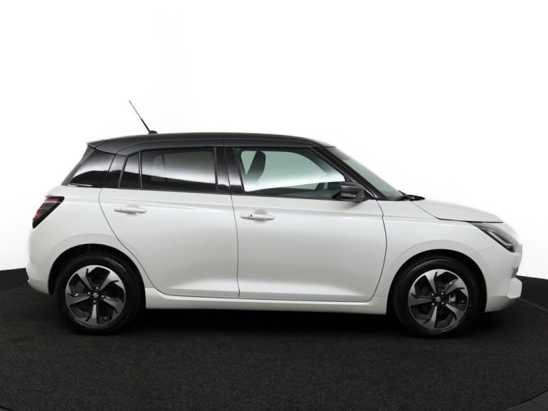 Suzuki Swift - 1.2 Style Smart Hybrid 13